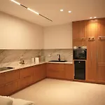 Villa Escape 21 *
