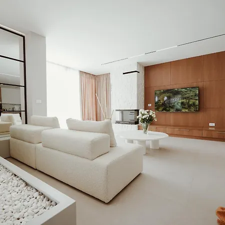 Escape 21 Villa Durres