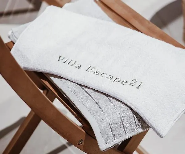 Escape 21 Villa Durres