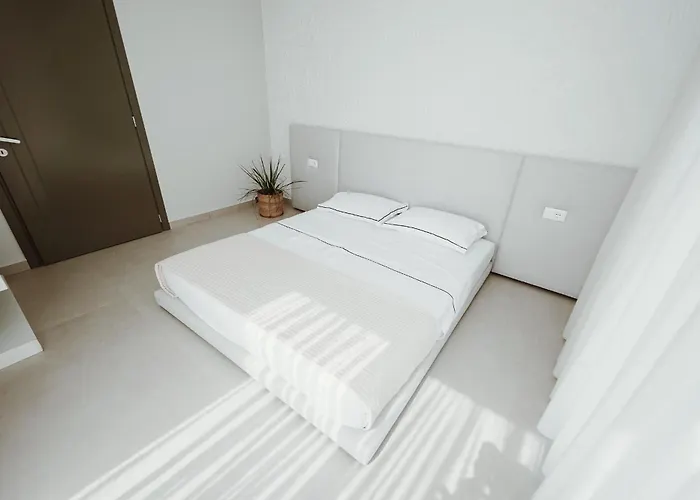 Escape 21 Villa Durres